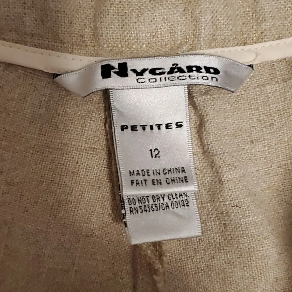Peter Nygard collection, womans linen shorts 12 petite